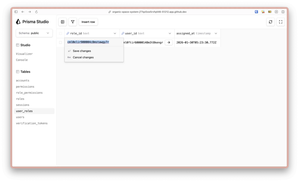 ตัวอย่างการลองเปลี่ยน user_roles ให้เป็น user หรือ admin